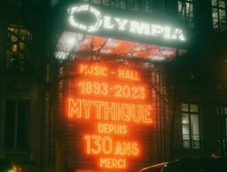 Devanture de l'Olympia Paris pour ses 130 ans