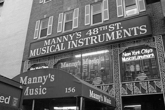Manny's Music un magasin de musique ou David Gilmour à acheter sa fender stratocaster "black strat" en 1970