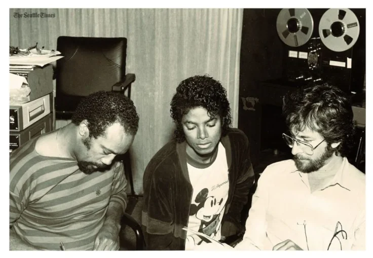 Quincy Jones et Michael Jackson en studio d'enregistrement pour le single Thriller